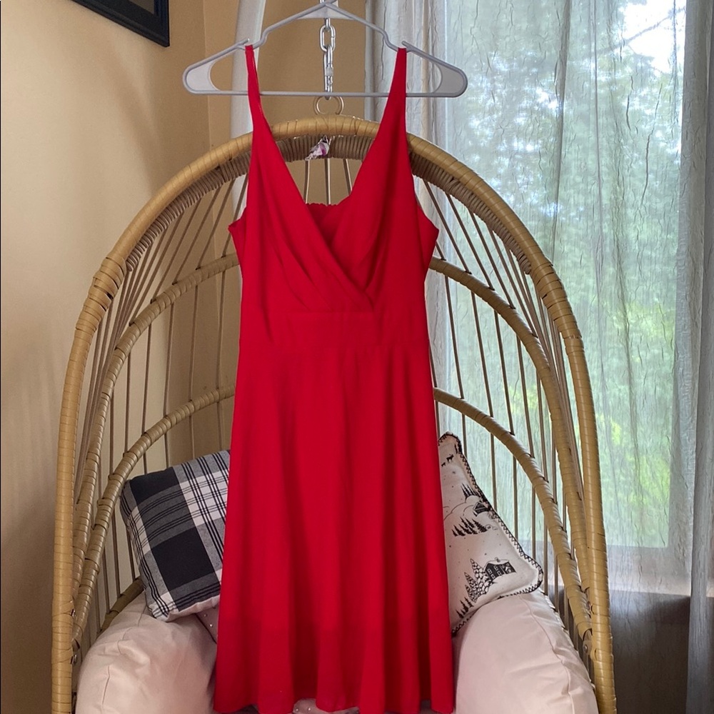 Elegant Red Sleeveless Dress